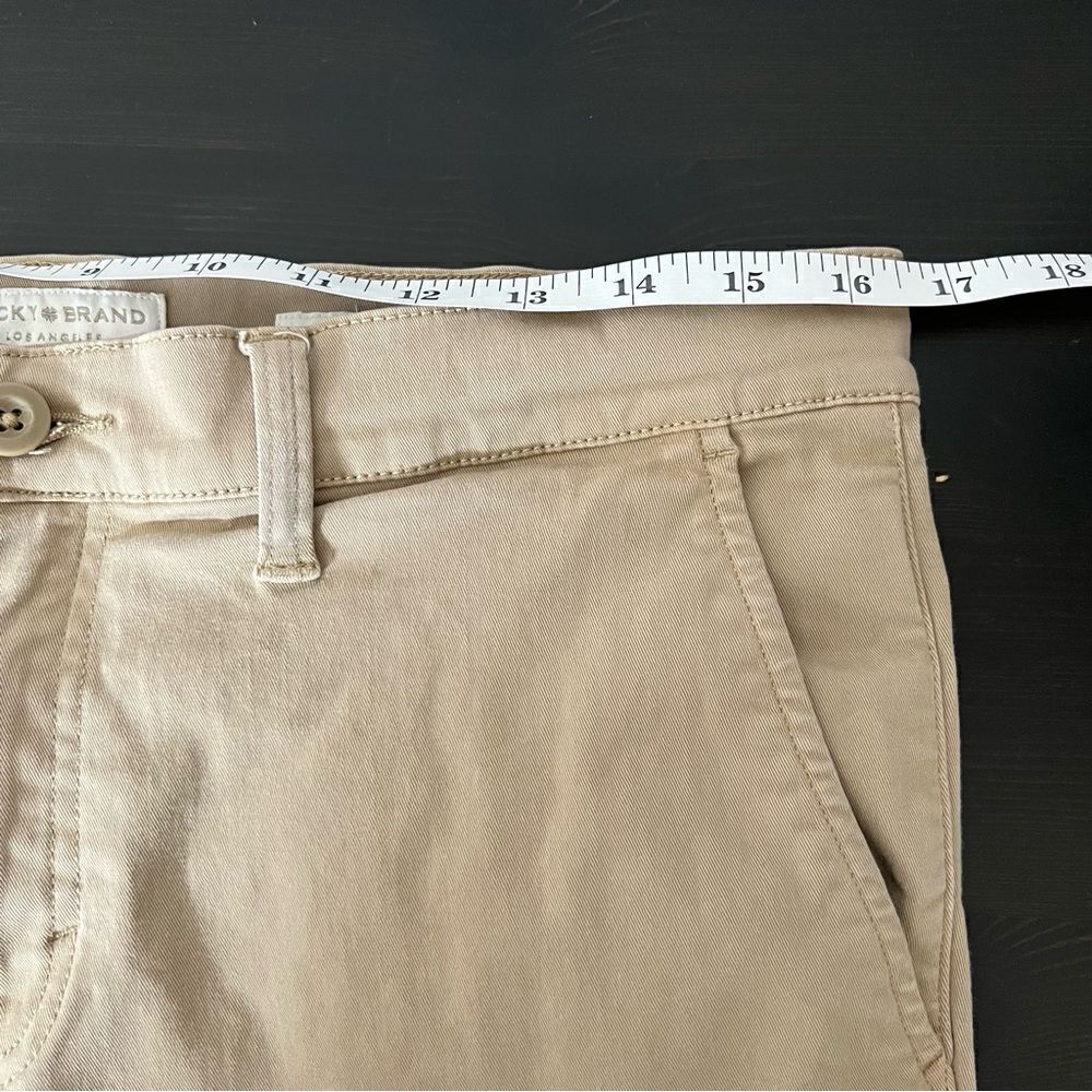 Lucky Brand Pants Mens Size 33x30? Beige Chino Straight Leg Stretch Slash Pocket - Picture 11 of 14